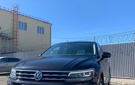 Volkswagen Tiguan II, 2017 год, 2 950 000 рублей, 3 фотография