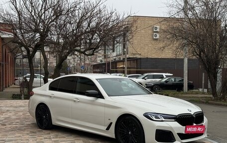 BMW 5 серия, 2023 год, 6 100 000 рублей, 3 фотография