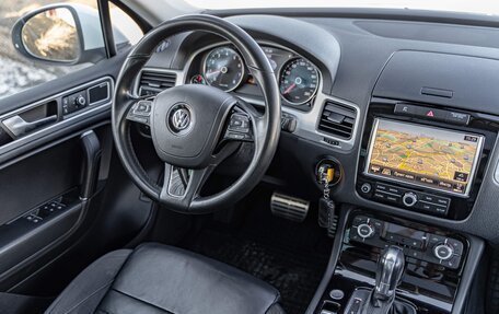 Volkswagen Touareg III, 2011 год, 2 449 000 рублей, 7 фотография