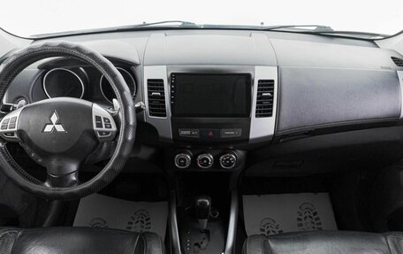 Mitsubishi Outlander III рестайлинг 3, 2011 год, 1 549 000 рублей, 7 фотография