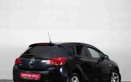 Opel Astra J, 2011 год, 819 000 рублей, 6 фотография
