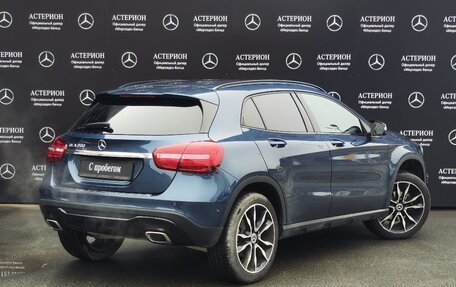 Mercedes-Benz GLA, 2019 год, 3 750 000 рублей, 2 фотография