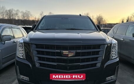 Cadillac Escalade IV, 2019 год, 7 000 000 рублей, 2 фотография