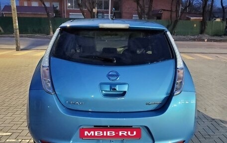 Nissan Leaf I, 2011 год, 525 000 рублей, 2 фотография