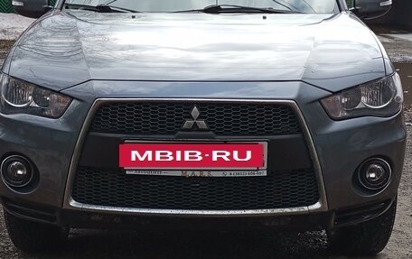 Mitsubishi Outlander III рестайлинг 3, 2011 год, 1 545 000 рублей, 5 фотография