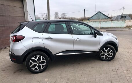 Renault Kaptur I рестайлинг, 2017 год, 1 590 000 рублей, 2 фотография