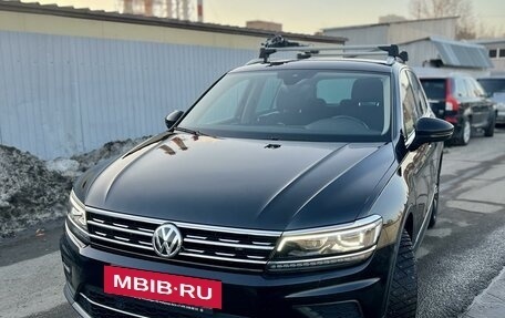 Volkswagen Tiguan II, 2019 год, 3 400 000 рублей, 3 фотография