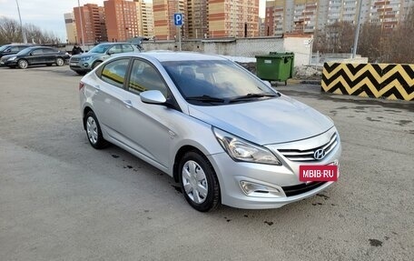 Hyundai Solaris II рестайлинг, 2014 год, 1 050 000 рублей, 2 фотография