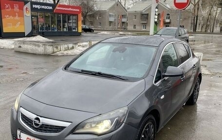 Opel Astra J, 2012 год, 739 000 рублей, 2 фотография