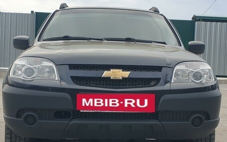 Chevrolet Niva I рестайлинг, 2018 год, 980 000 рублей, 5 фотография