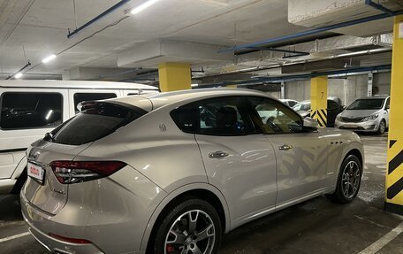 Maserati Levante I, 2017 год, 5 750 000 рублей, 2 фотография