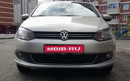 Volkswagen Polo VI (EU Market), 2011 год, 825 000 рублей, 4 фотография