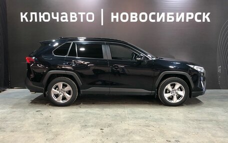 Toyota RAV4, 2021 год, 3 555 999 рублей, 4 фотография