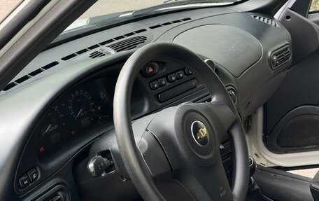 Chevrolet Niva I рестайлинг, 2018 год, 949 000 рублей, 6 фотография