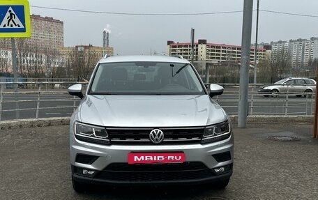 Volkswagen Tiguan II, 2017 год, 2 050 000 рублей, 3 фотография