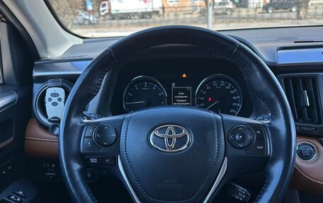 Toyota RAV4, 2017 год, 3 100 000 рублей, 3 фотография