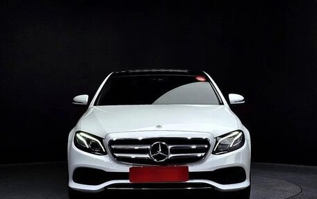 Mercedes-Benz E-Класс, 2020 год, 3 700 000 рублей, 3 фотография