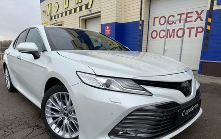 Toyota Camry, 2019 год, 3 100 000 рублей, 10 фотография