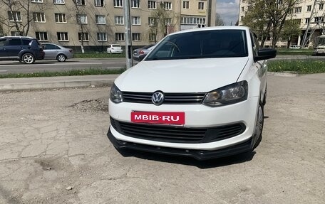 Volkswagen Polo VI (EU Market), 2016 год, 950 000 рублей, 2 фотография