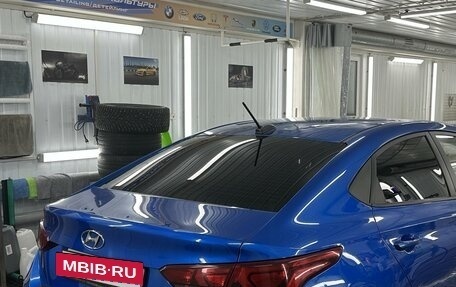 Hyundai Solaris II рестайлинг, 2018 год, 1 400 000 рублей, 2 фотография