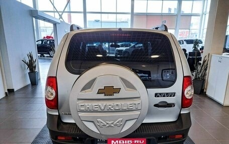 Chevrolet Niva I рестайлинг, 2012 год, 715 000 рублей, 6 фотография