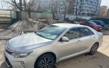 Toyota Camry, 2017 год, 2 350 000 рублей, 3 фотография