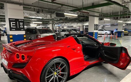 Ferrari F8, 2021 год, 45 500 000 рублей, 5 фотография