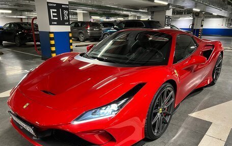 Ferrari F8, 2021 год, 45 500 000 рублей, 6 фотография