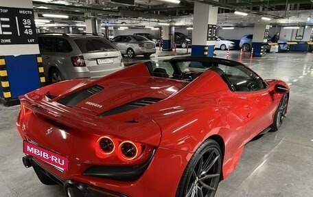 Ferrari F8, 2021 год, 45 500 000 рублей, 3 фотография