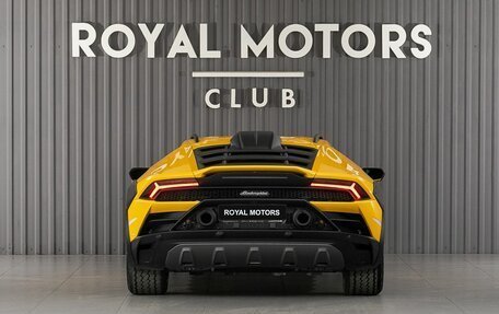 Lamborghini Huracán, 2024 год, 51 000 000 рублей, 4 фотография
