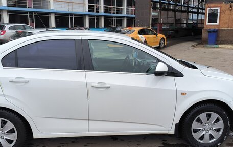 Chevrolet Aveo III, 2014 год, 950 000 рублей, 2 фотография