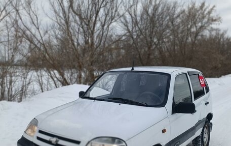 Chevrolet Niva I рестайлинг, 2003 год, 269 000 рублей, 2 фотография
