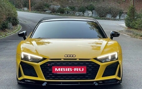 Audi R8, 2020 год, 20 000 000 рублей, 3 фотография
