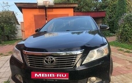 Toyota Camry, 2011 год, 1 550 000 рублей, 2 фотография