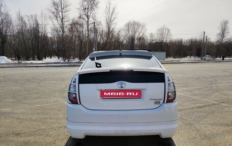 Toyota Prius, 2011 год, 920 000 рублей, 4 фотография
