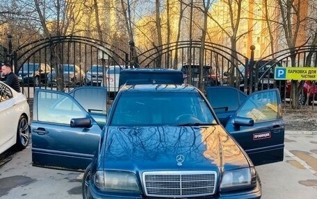 Mercedes-Benz C-Класс, 1999 год, 215 000 рублей, 4 фотография