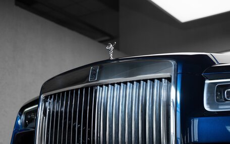 Rolls-Royce Cullinan, 2024 год, 68 000 000 рублей, 5 фотография