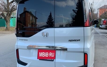 Honda Stepwgn IV, 2018 год, 2 450 000 рублей, 4 фотография