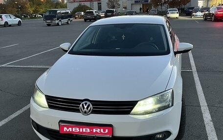 Volkswagen Jetta VI, 2012 год, 1 130 000 рублей, 3 фотография