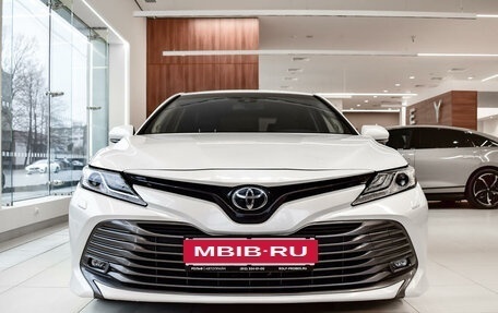 Toyota Camry, 2019 год, 2 949 000 рублей, 2 фотография