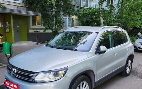 Volkswagen Tiguan I, 2011 год, 1 650 000 рублей, 2 фотография