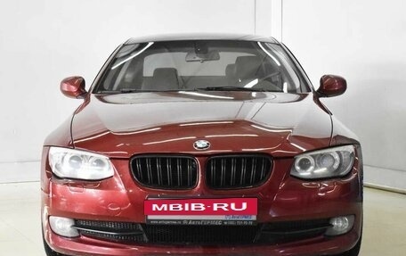 BMW 3 серия, 2011 год, 1 049 000 рублей, 2 фотография
