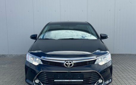 Toyota Camry, 2017 год, 2 552 000 рублей, 2 фотография