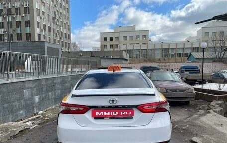 Toyota Camry, 2019 год, 2 550 000 рублей, 5 фотография