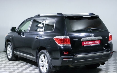 Toyota Highlander III, 2012 год, 2 240 000 рублей, 7 фотография