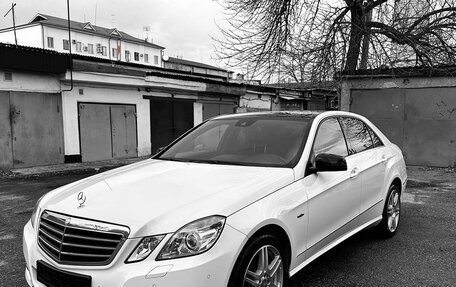 Mercedes-Benz E-Класс, 2012 год, 2 500 000 рублей, 1 фотография