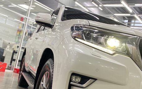 Toyota Land Cruiser Prado 150 рестайлинг 2, 2017 год, 4 900 000 рублей, 3 фотография