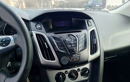 Ford Focus III, 2011 год, 900 000 рублей, 2 фотография