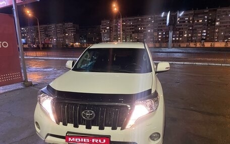 Toyota Land Cruiser Prado 150 рестайлинг 2, 2016 год, 4 400 000 рублей, 3 фотография