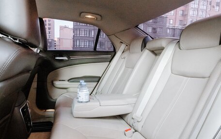 Chrysler 300C II, 2012 год, 1 650 000 рублей, 4 фотография